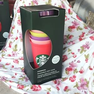 NIB Starbucks 2022 Reusable 16oz Color Change Lid Hot Cups